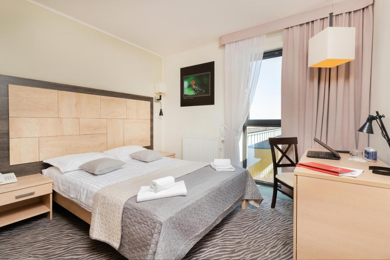 Hotel Nad Wisla Тчев Экстерьер фото